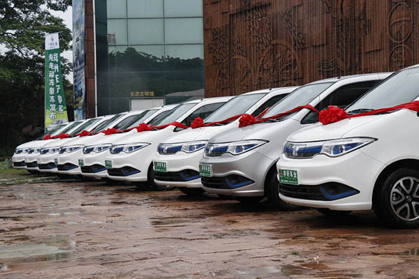 郑州日产全新帅客EV深圳发布，现场向终端用户交车超100辆