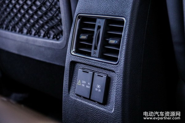 秦100实拍