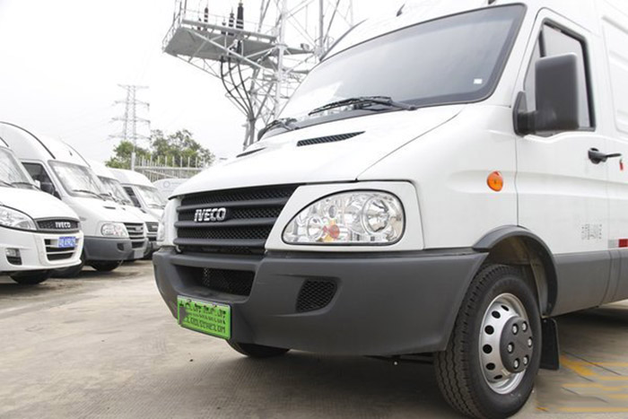 正宗欧系VAN 依维柯EV46满载爬坡无压力